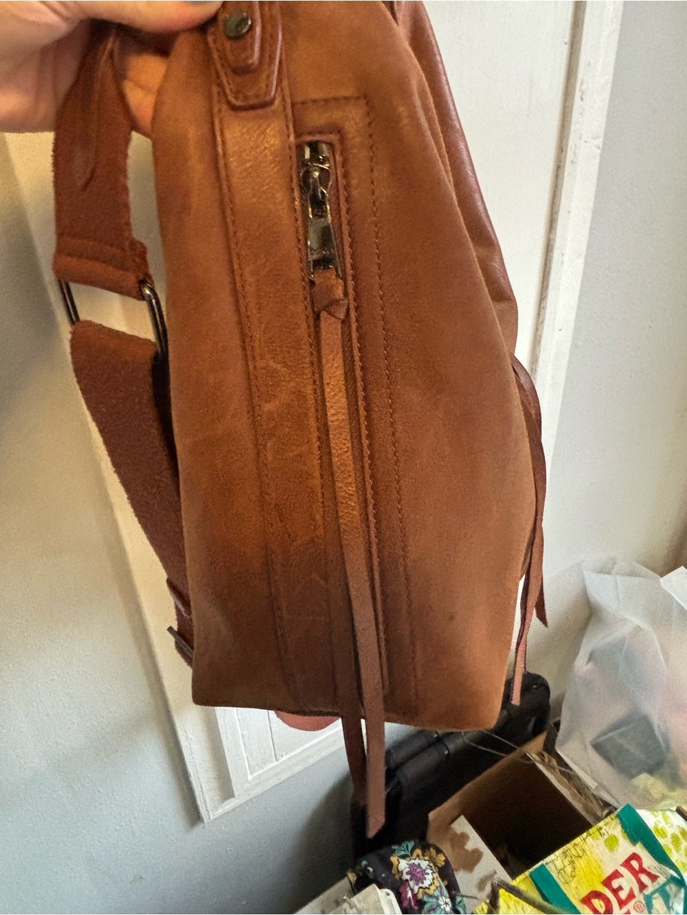 Botkier Brown Leather Zip-Top hobo bag with Crossbody Strap & Patterned Interior - Picture 5 of 9